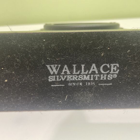 WALLACE QUARTZ VINTAGE LOOK WOOD MANTLE or Desk CLOCK 9.5" - Picture 3 of 4